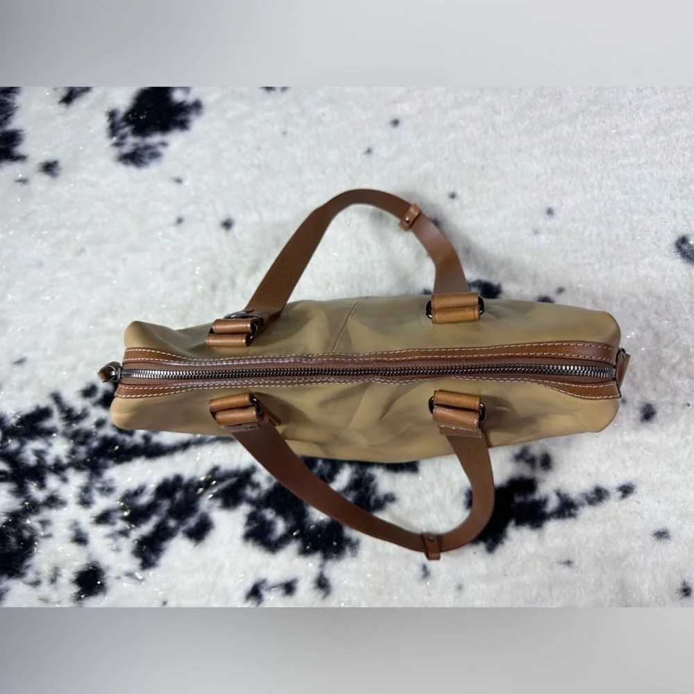 Francesco Biasia Women’s Tan and Brown Leather Shoulder Bag Purse